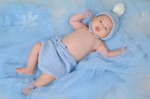 本溪三个月宝宝挠耳朵 本溪三个月宝宝挠耳朵